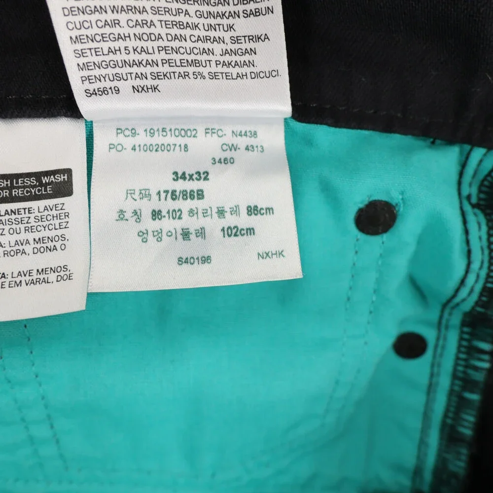 Levi's Slim Men's Jeans in Black